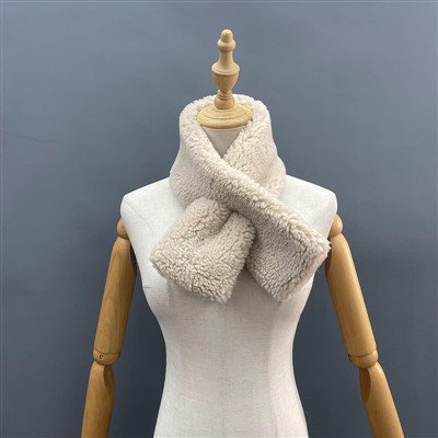 Kako učiniti dječji krzneni šal elegantnijim?